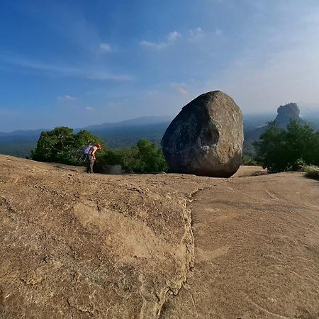 Smashing Inn Dambulla Buitenkant foto